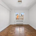 Rent 1 bedroom apartment of 72 m² in Manhattan