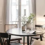 Appartement de 55 m² avec 3 chambre(s) en location à Paris