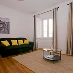 Rent 7 bedroom apartment of 140 m² in Lisboa