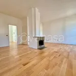 Rent 3 bedroom apartment of 100 m² in Milano