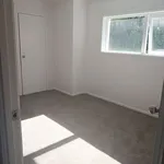 Rent 4 bedroom house in Kaipātiki