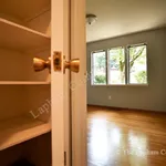 Rent 4 bedroom apartment in Oakland