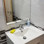 Alquilar 15 dormitorio casa en Barcelona