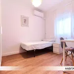 Rent 4 bedroom apartment in Seville