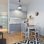 Rent 2 bedroom apartment of 70 m² in Porto