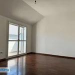 Affitto 3 camera appartamento di 135 m² in Varese