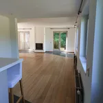 Maison de 1500 m² avec 3 chambre(s) en location à Lasne