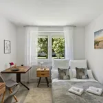 Rent 2 bedroom apartment of 40 m² in Frankfurt