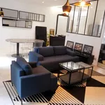 Appartement de 74 m² avec 3 chambre(s) en location à Paris