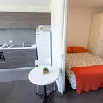 Rent 1 bedroom student apartment in North Melbourne