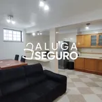 Rent 4 bedroom apartment of 110 m² in Lisboa