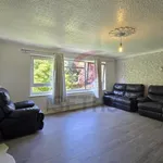 Rent 3 bedroom flat in Leicester