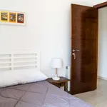 Rent a room of 140 m² in valencia