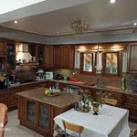 Rent 7 bedroom house of 270 m² in Χαλκίδα