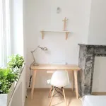 Rent 3 bedroom apartment of 180 m² in brussels