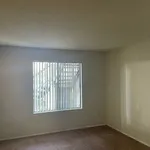 Rent 2 bedroom apartment of 87 m² in Anaheim