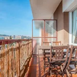 Rent 3 bedroom apartment of 65 m² in Barcelona