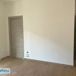 Affitto 2 camera appartamento di 50 m² in Naples