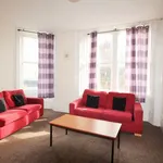 Rent 4 bedroom flat in Scotland