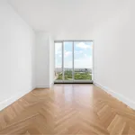 Rent 2 bedroom apartment of 133 m² in New York