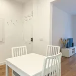 Rent 1 bedroom apartment of 80 m² in lisbon