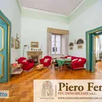 Rent 6 bedroom apartment of 180 m² in Naples