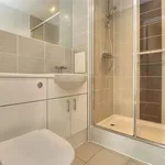 Rent 2 bedroom flat in Woking