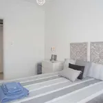 Rent a room of 90 m² in lisbon