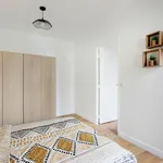 Rent 1 bedroom apartment of 33 m² in Paris