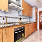 Rent a room of 85 m² in Sevilla