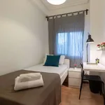 Rent a room of 120 m² in madrid