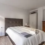 Rent 4 bedroom apartment in Valencia