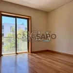 Rent 1 bedroom apartment of 104 m² in Vila Nova de Gaia