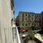 Affitto 4 camera appartamento di 115 m² in Naples