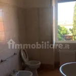 Rent 4 bedroom apartment of 95 m² in Roma