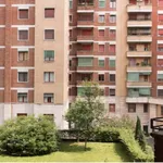 Rent 4 bedroom apartment in Milan