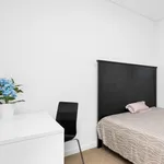 Rent 2 bedroom apartment in Sydney