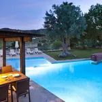 Rent 6 bedroom house in Cala Bassa