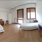 Rent 4 bedroom apartment of 150 m² in Padua