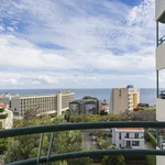 Rent 2 bedroom apartment of 97 m² in Funchal