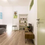 Rent 1 bedroom apartment of 58 m² in lisbon