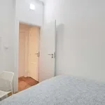 Rent a room in lisbon