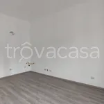 Affitto 2 camera appartamento di 60 m² in Novara