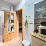 Alquilo 4 dormitorio casa de 66 m² en Valencia