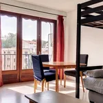 Rent 1 bedroom apartment in 34 Av. des Pervenches