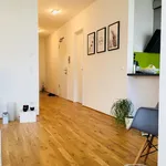 Miete 2 Schlafzimmer wohnung von 969 m² in Berlin