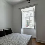 Rent 2 bedroom apartment of 75 m² in lisbon