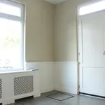 Huur 3 slaapkamer appartement van 63 m² in Laakkwartier-West