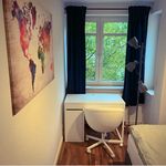 Rent a room of 80 m² in Frankfurt am Main