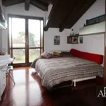 Rent 6 bedroom house of 350 m² in Dormelletto